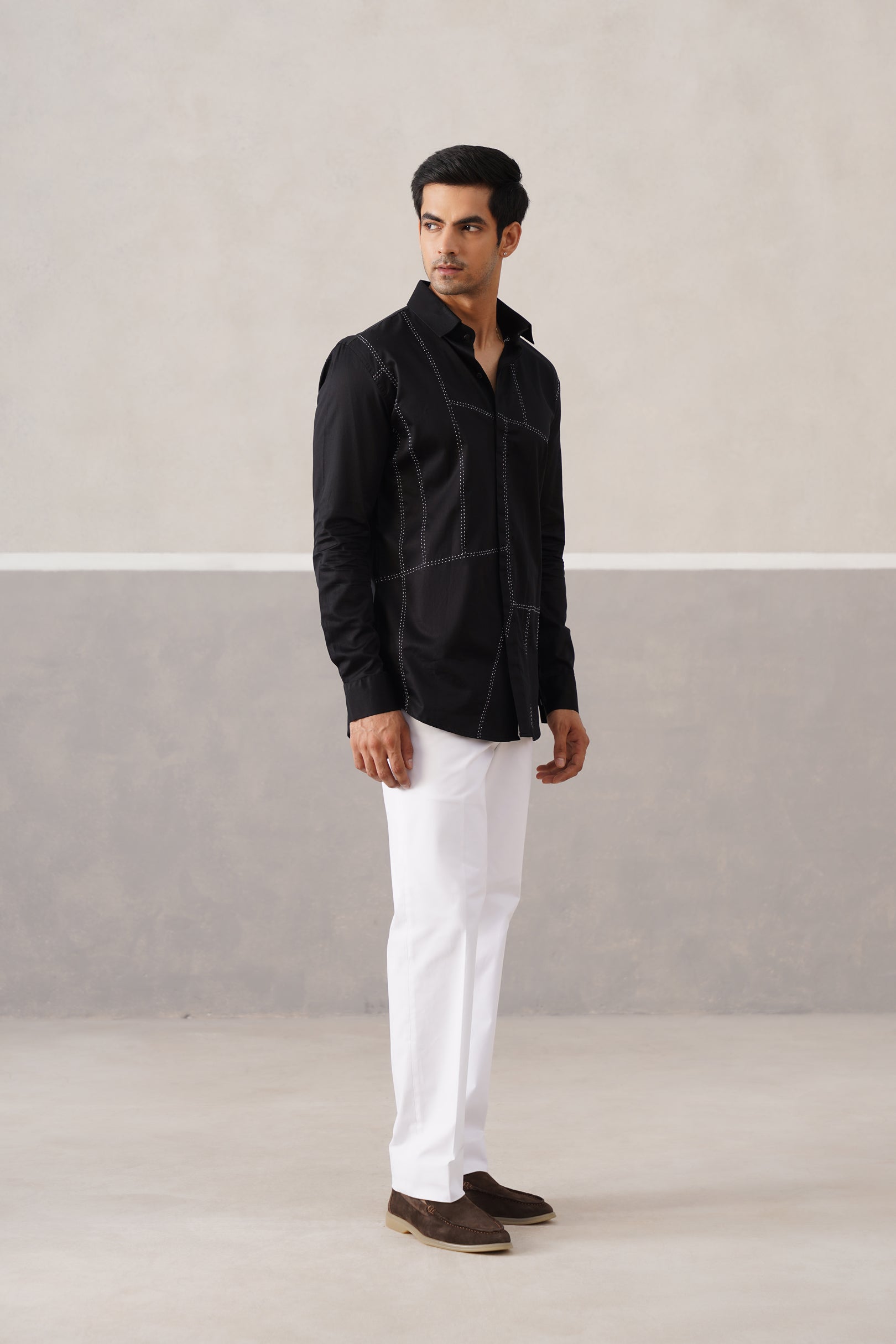 NICHE BLACK SHIRT
