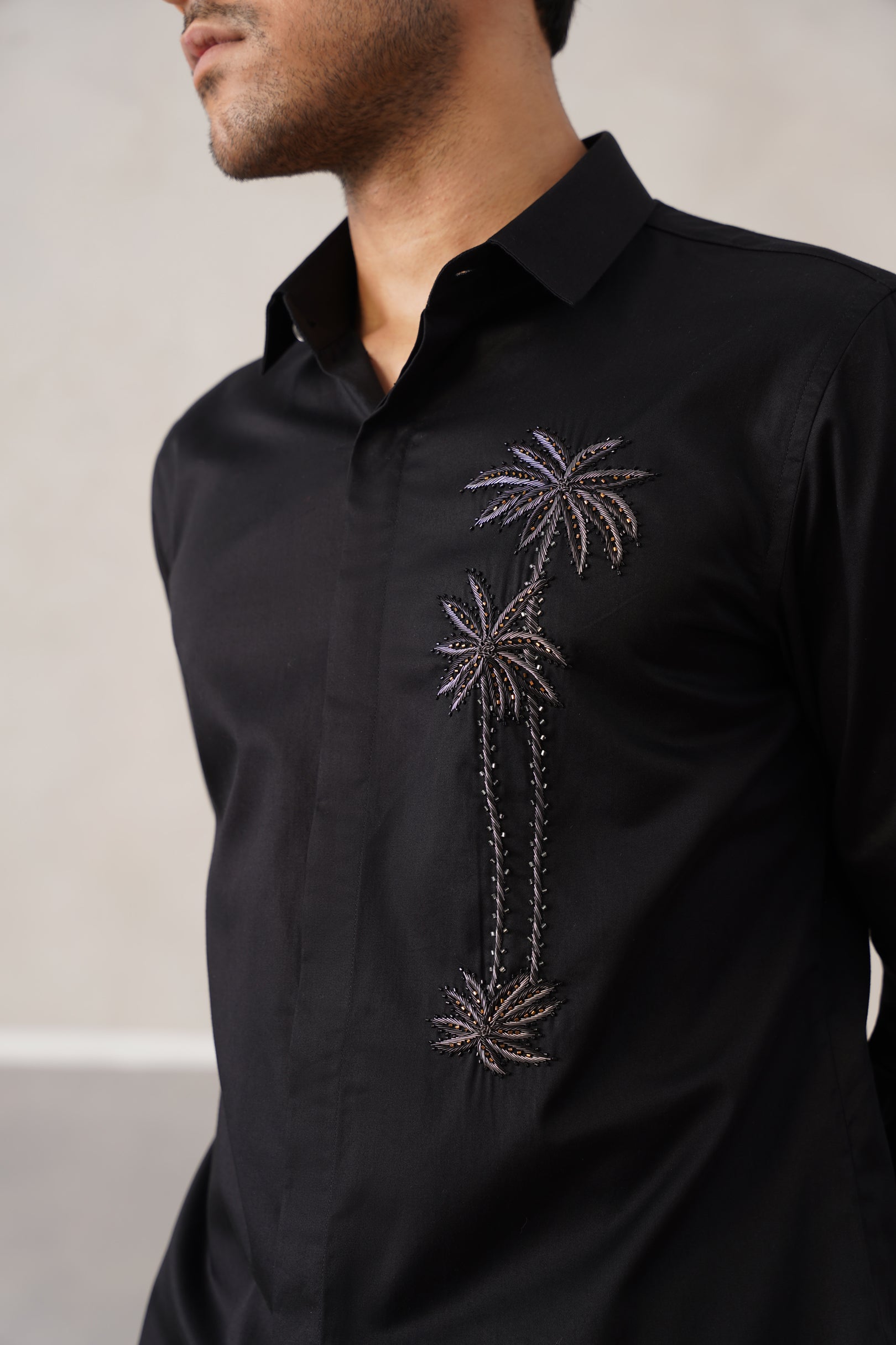 DUO PALM EMB SHIRT