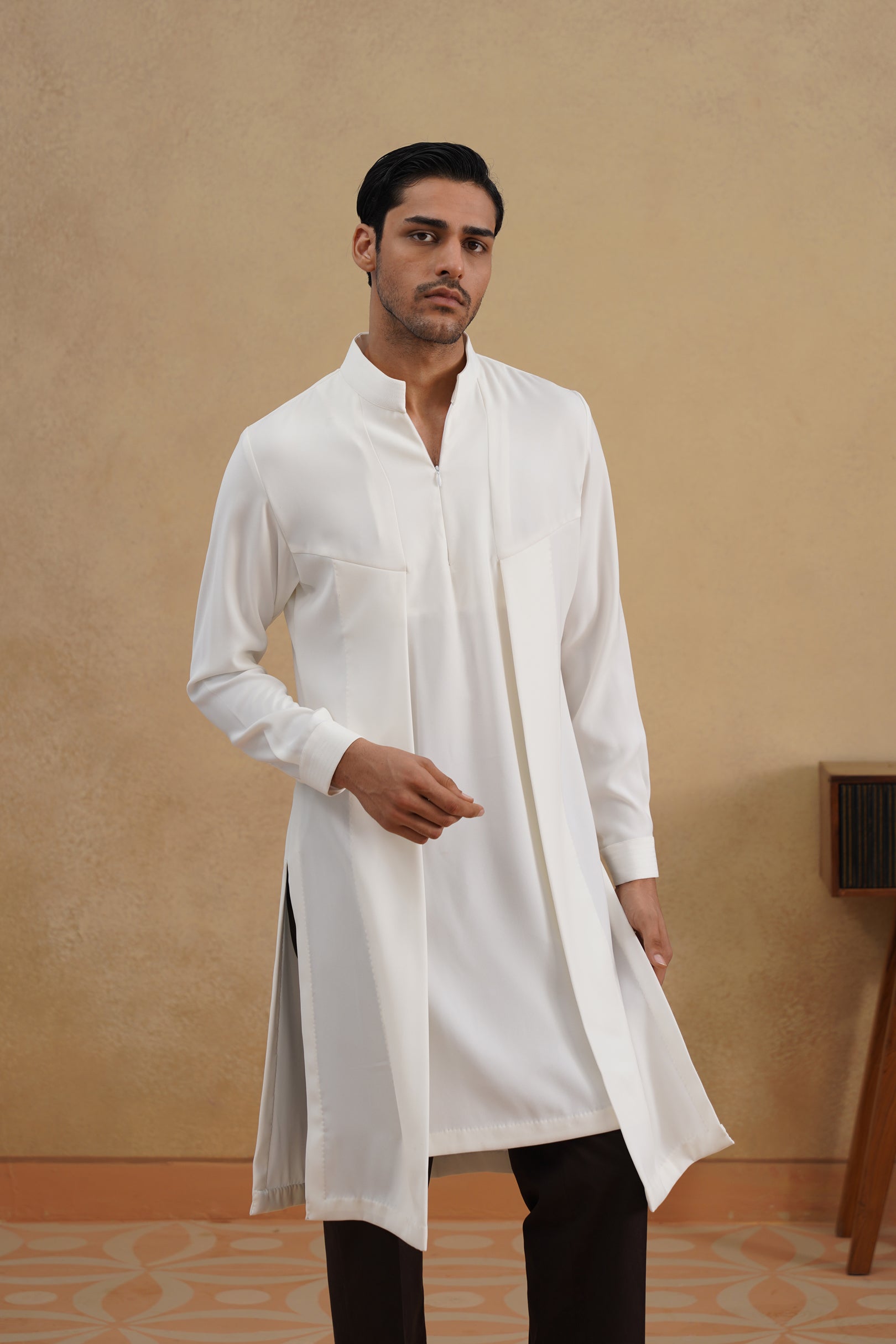 WHITE ODYSSEY KURTA
