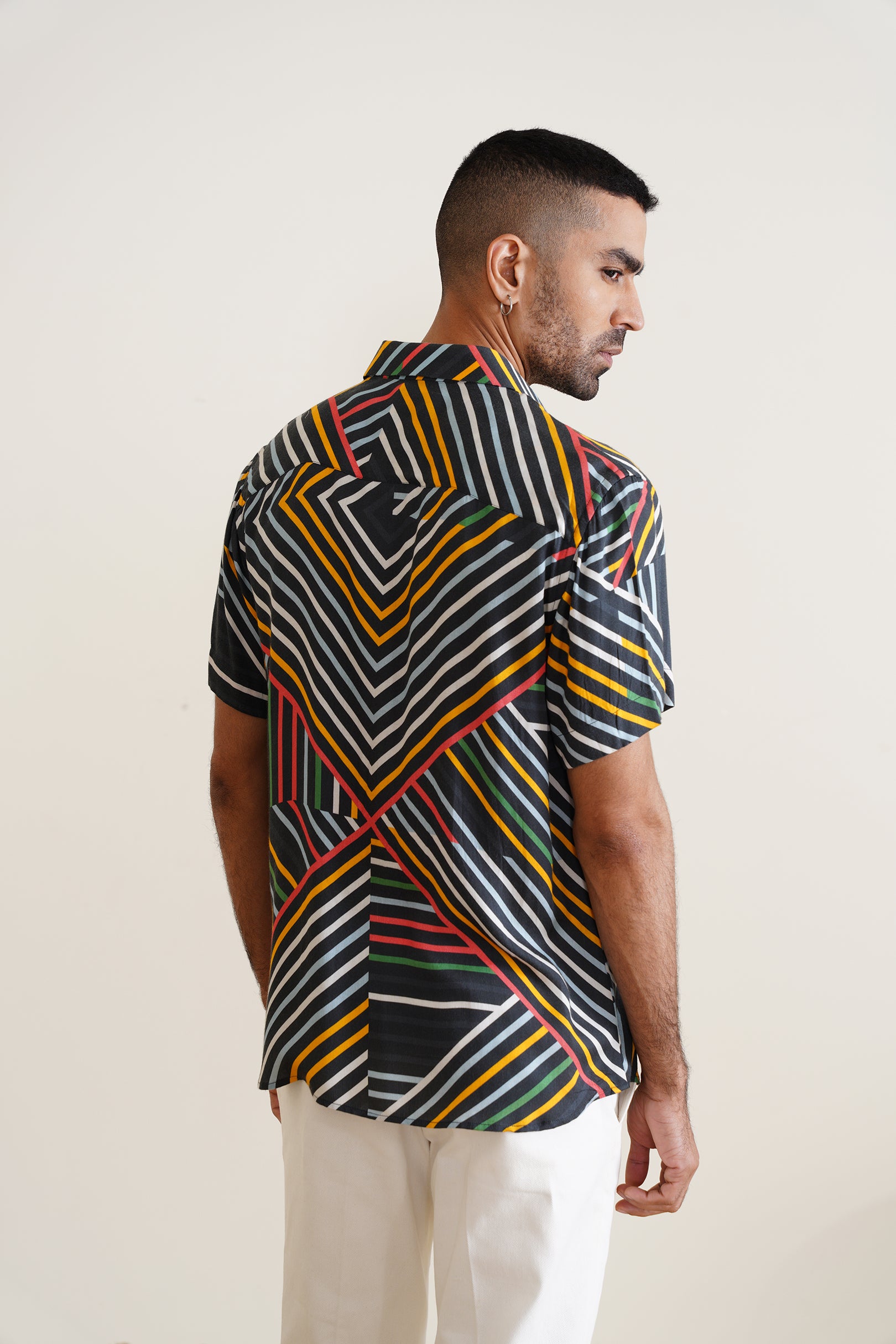 Linear shirt