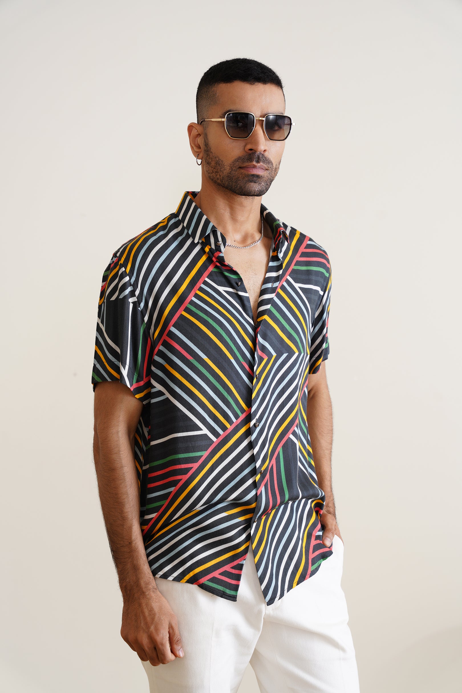Linear shirt