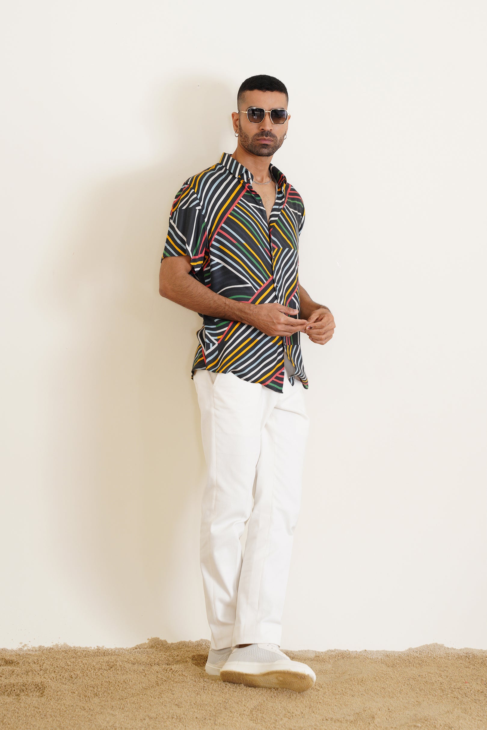 Linear shirt