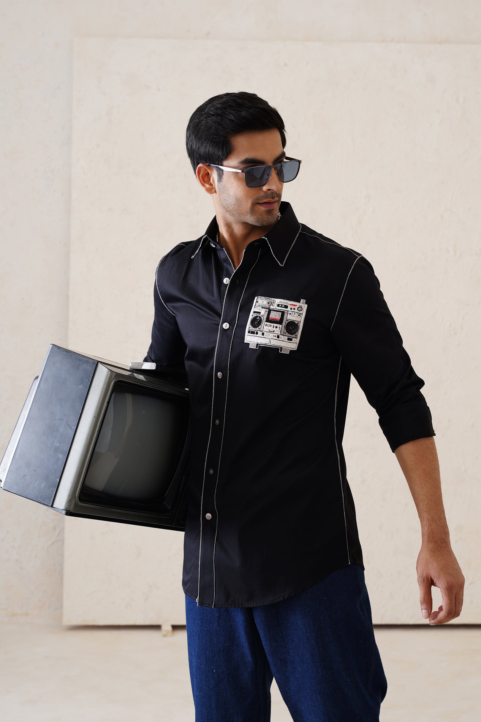 BOOMBOX SHIRT