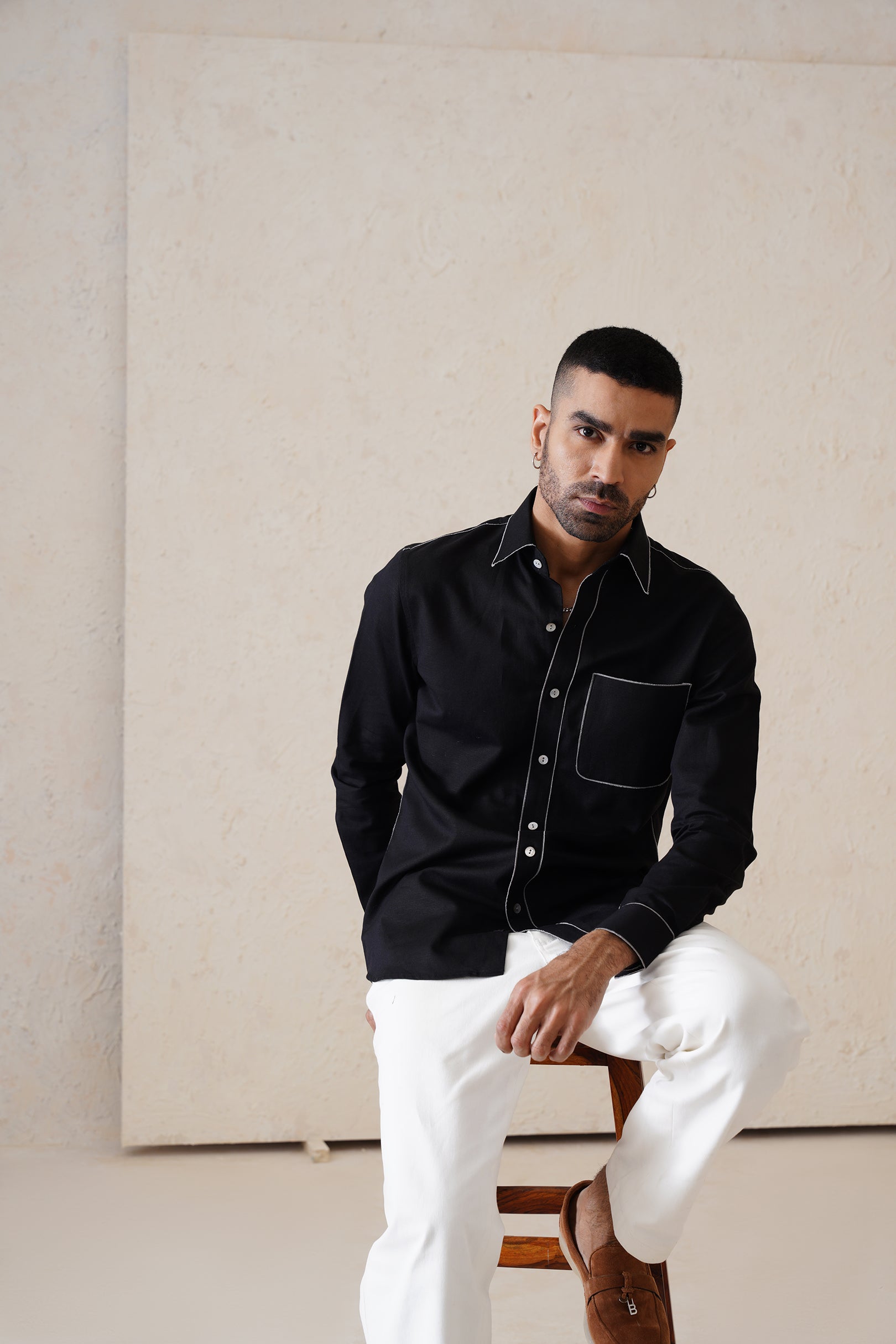 BLACK RAW EDGE SHIRT