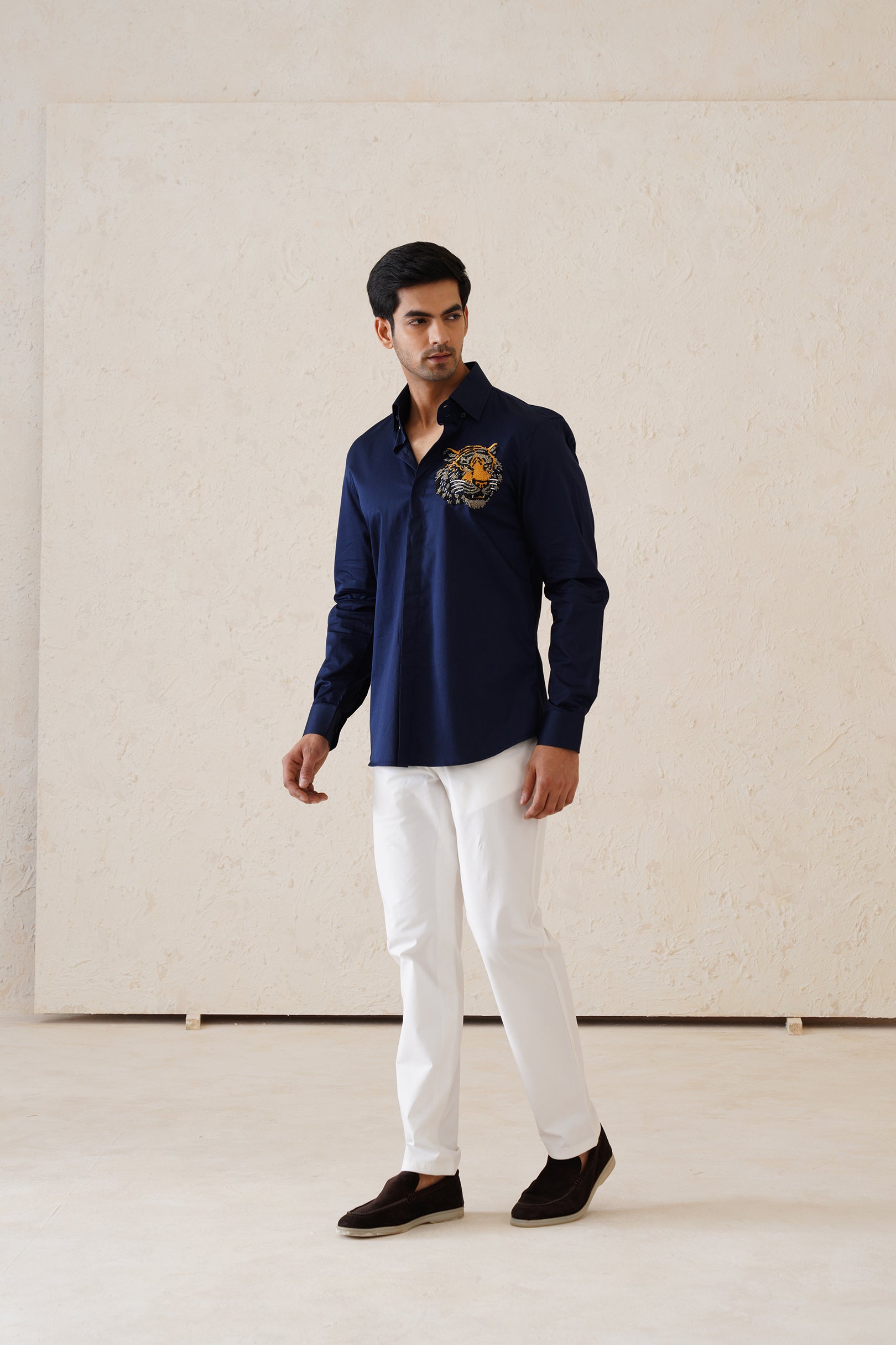 ROAR NAVY SHIRT