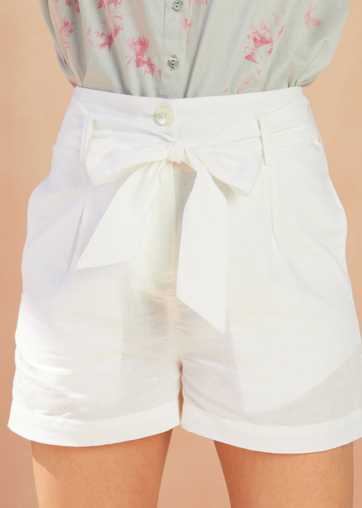 Bow Linen Shorts