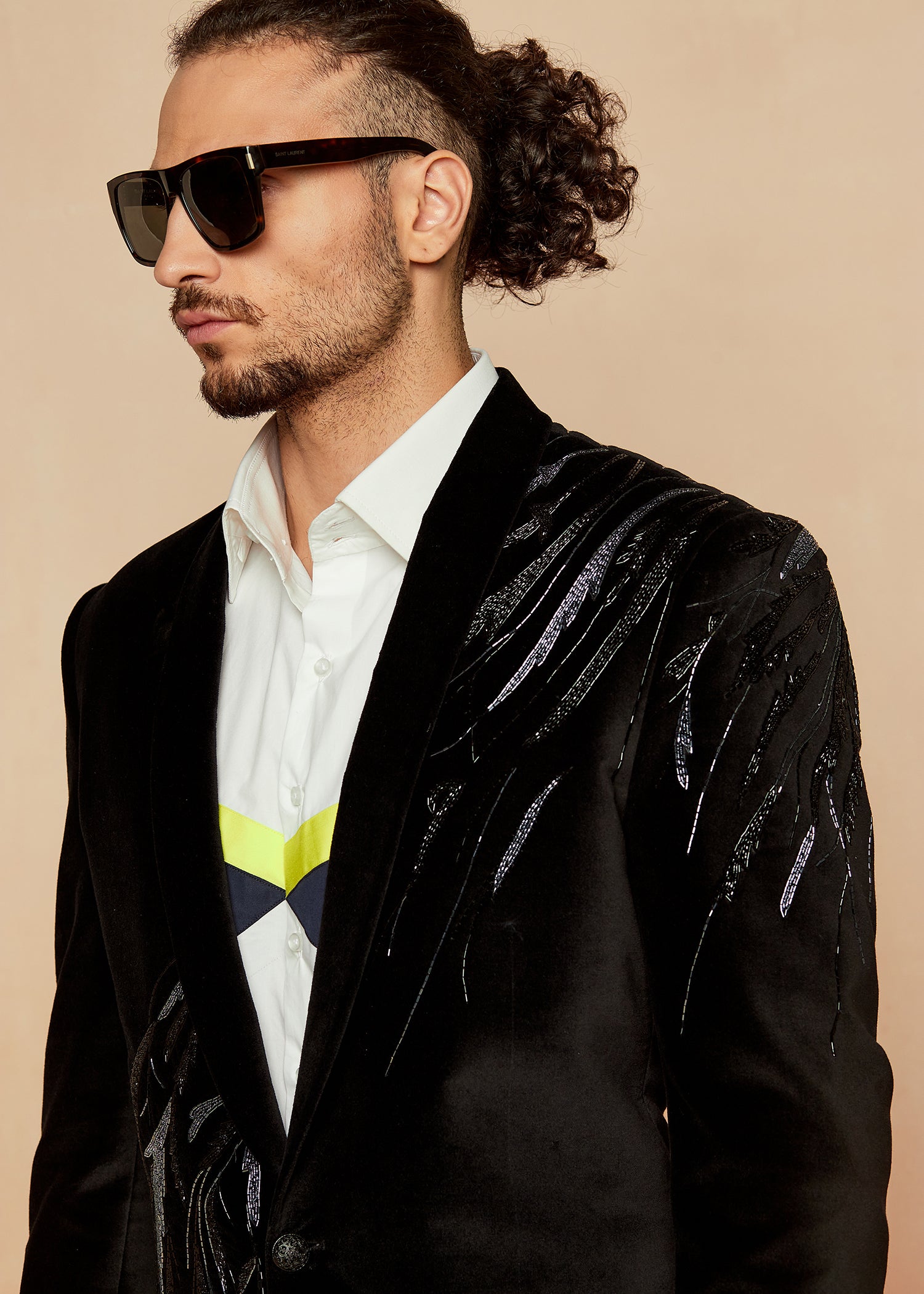 VELVET EMB TUXEDO JACKET