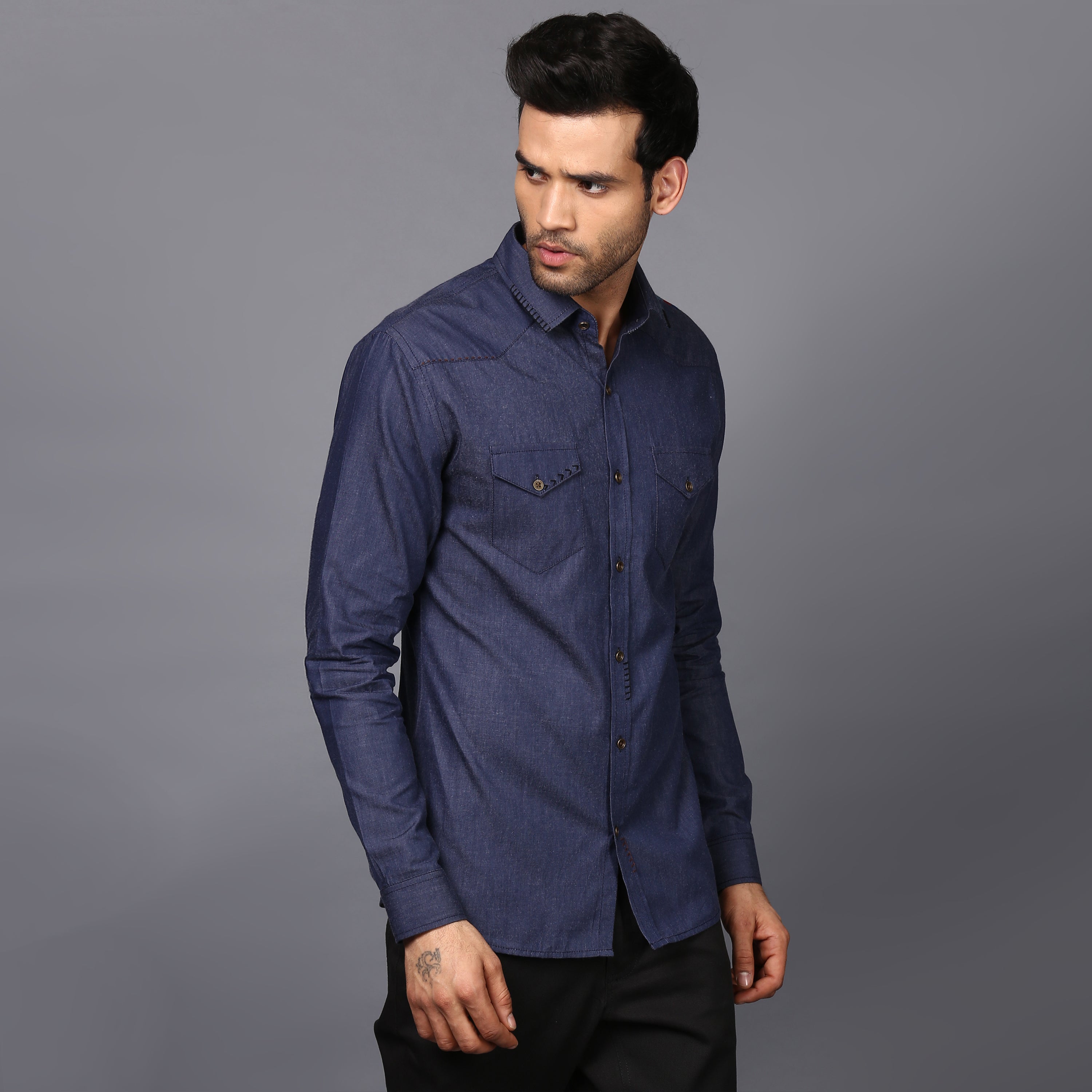 CLASSIC DENIM SHIRT
