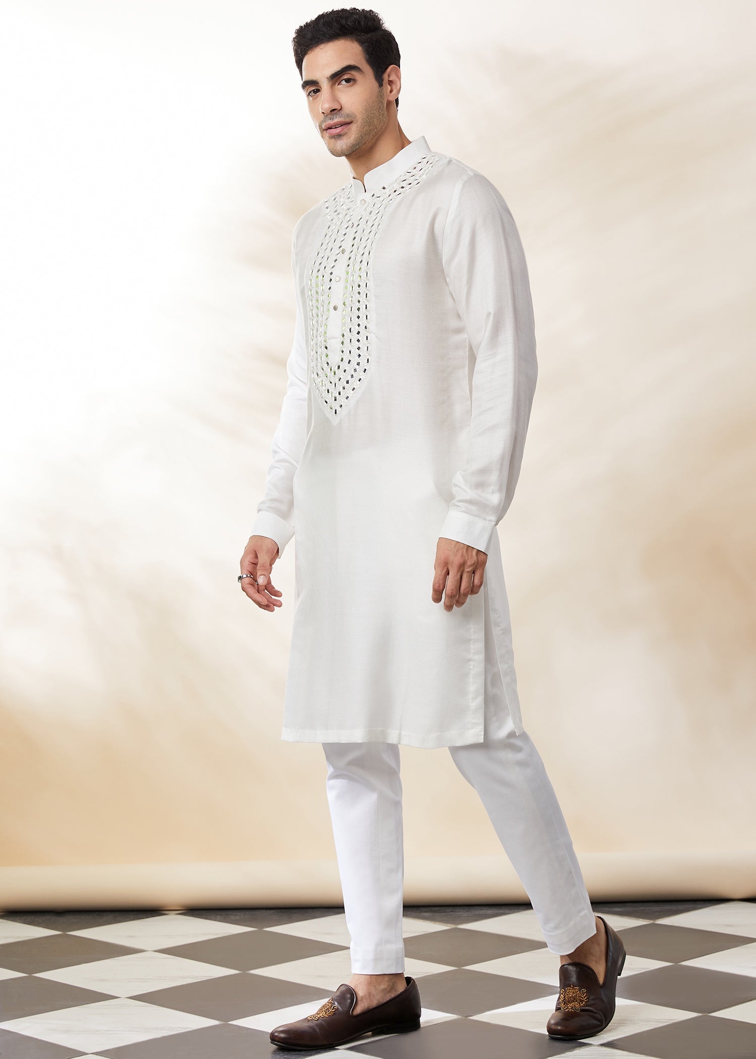 Ivory-white Embroidered Kurta