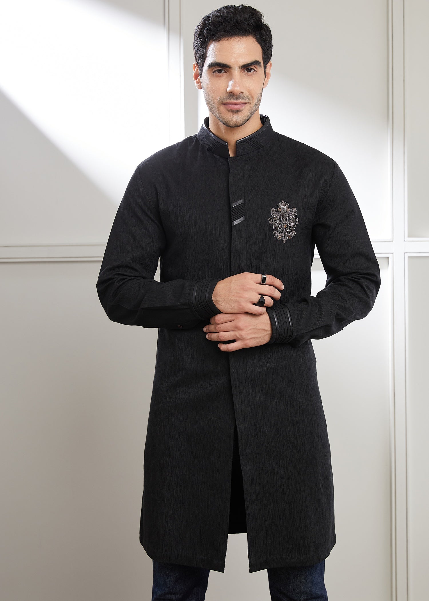 Tagai-Crest Achkan Kurta