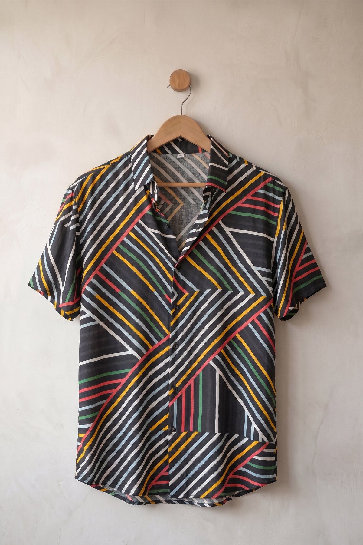 Linear shirt