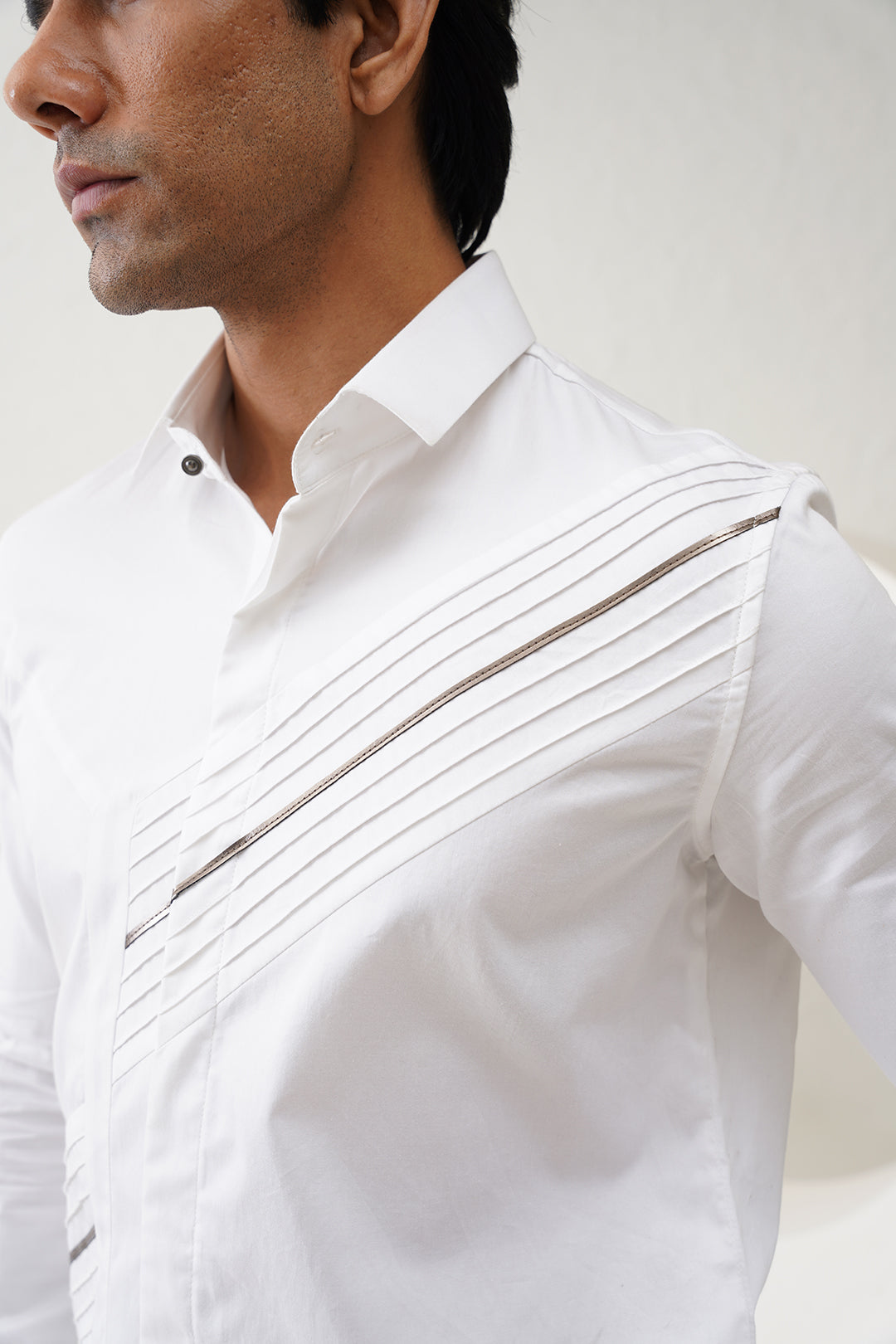 Diagonal Pleated shirt