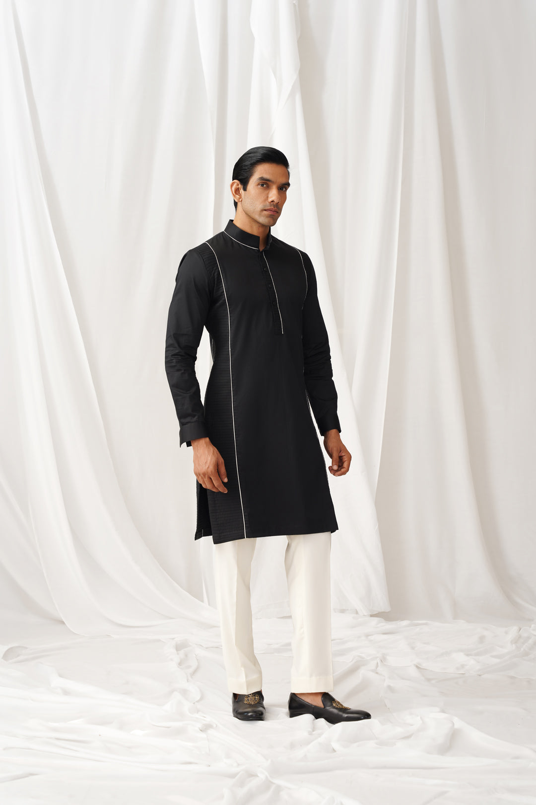 Arch Noir Kurta