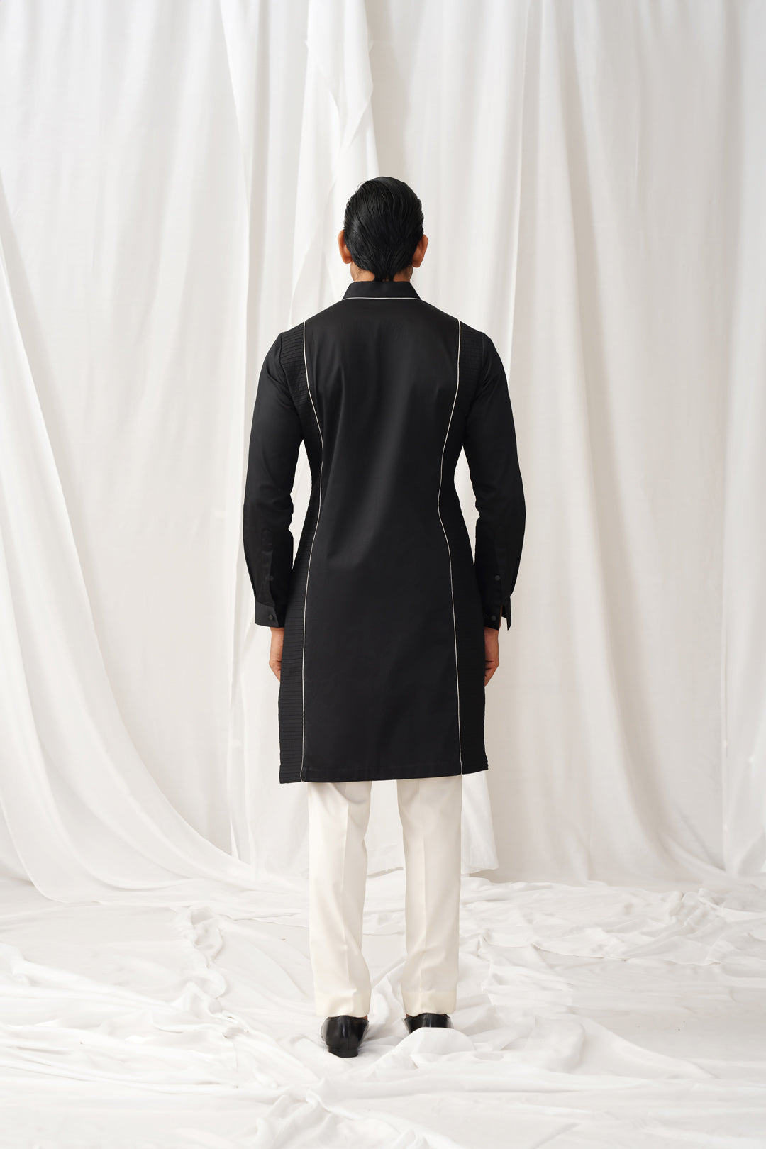 Arch Noir Kurta