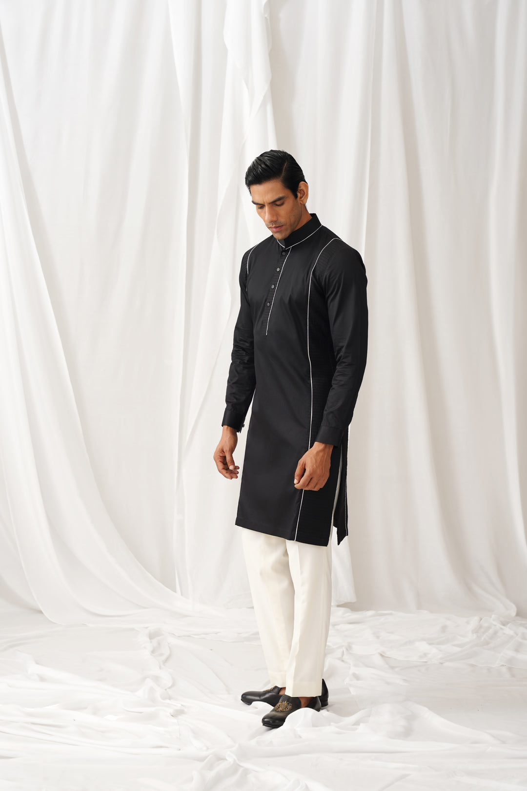 Arch Noir Kurta