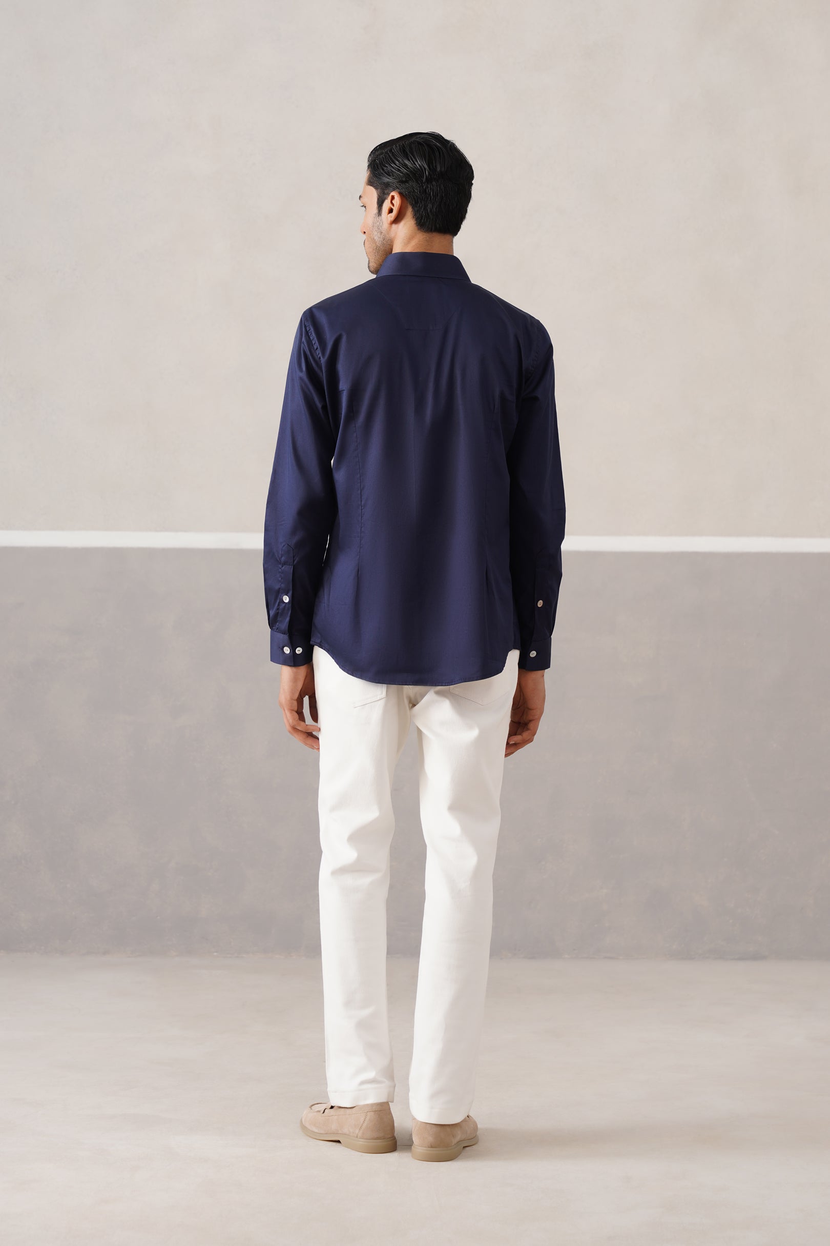 NAVY MOTIF SHIRT