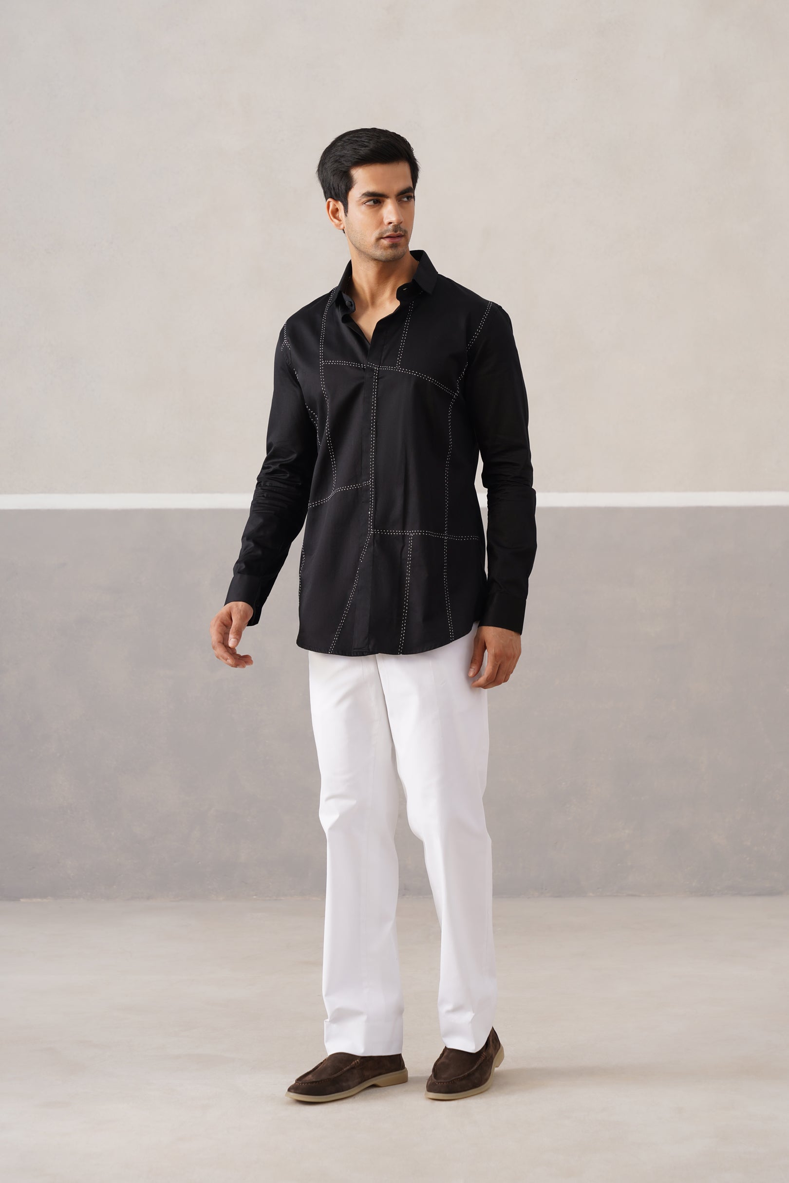 NICHE BLACK SHIRT