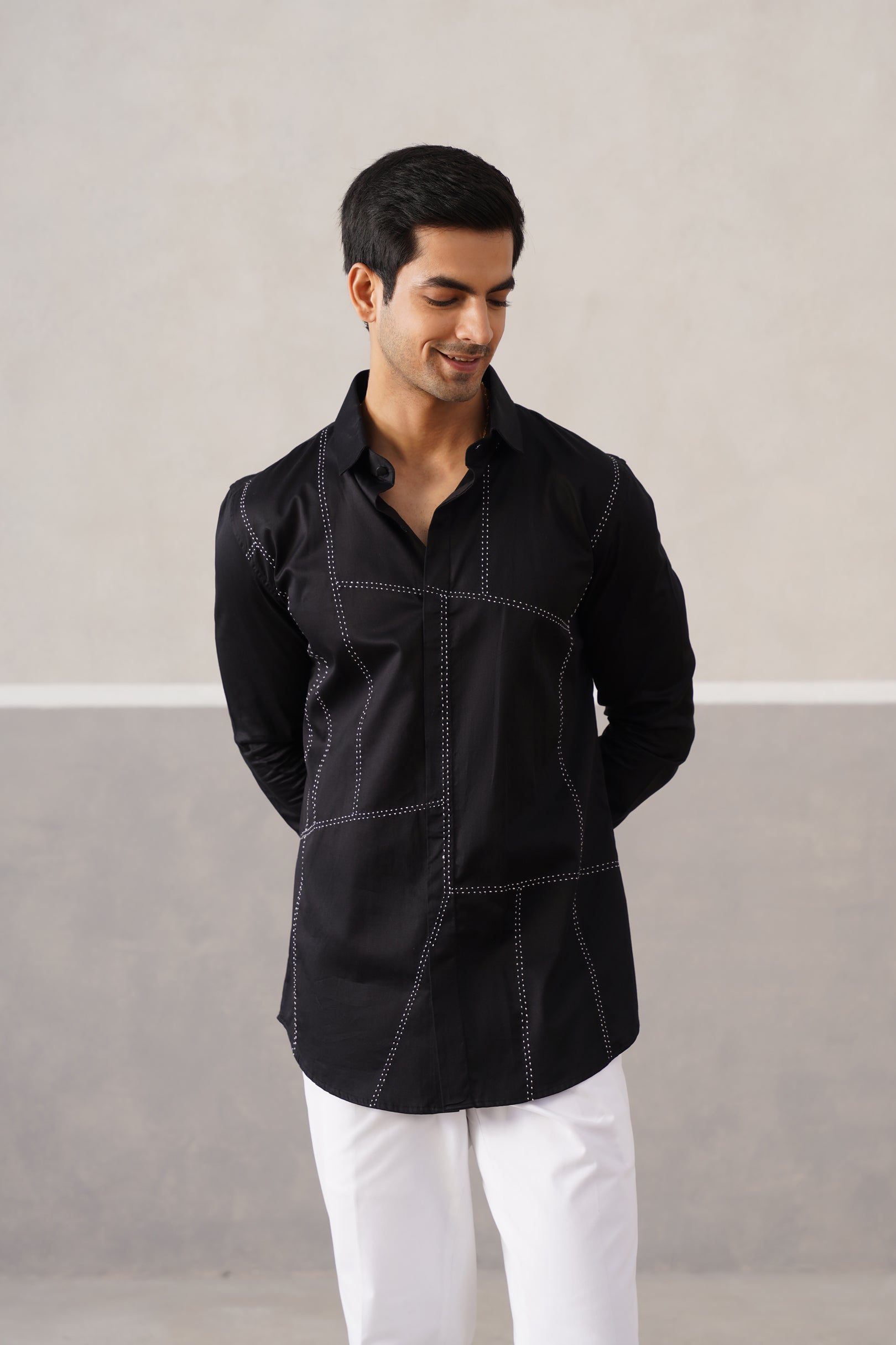 NICHE BLACK SHIRT