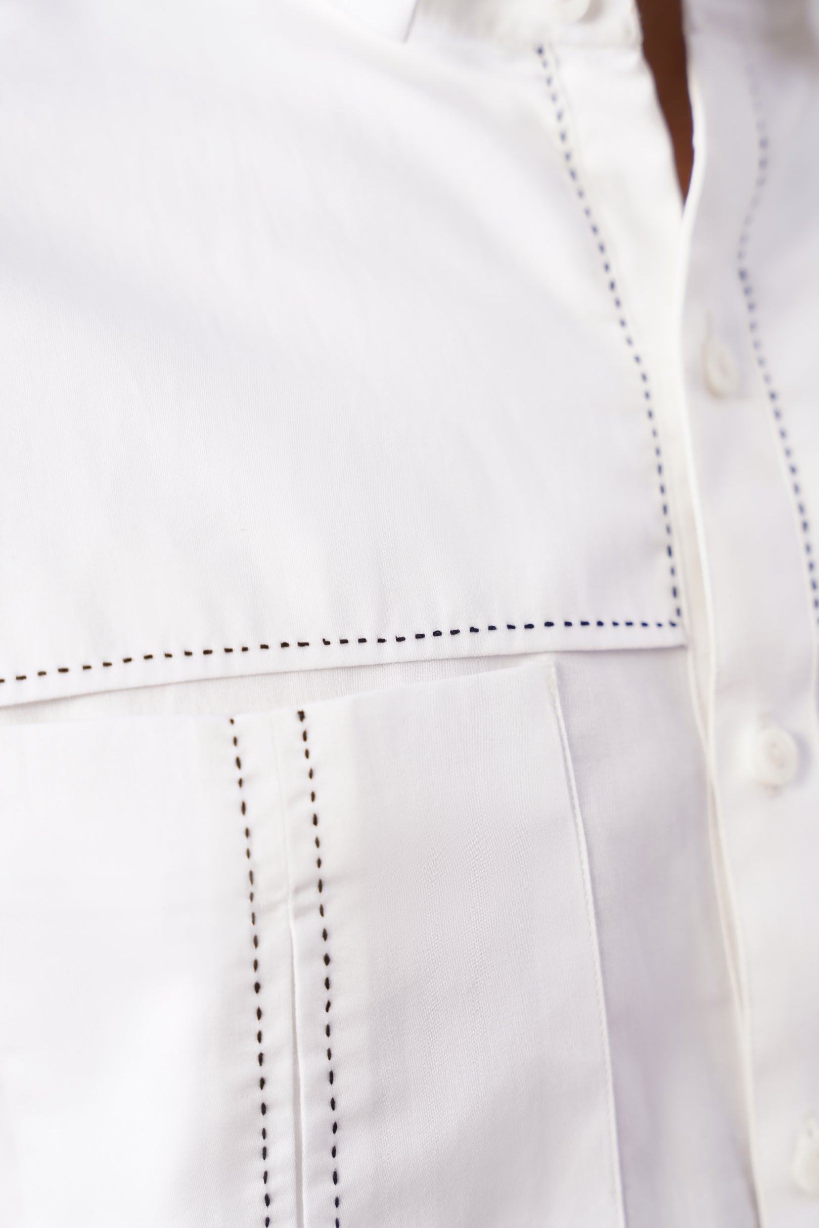 FLOATING TAGAI SHIRT IN WHITE