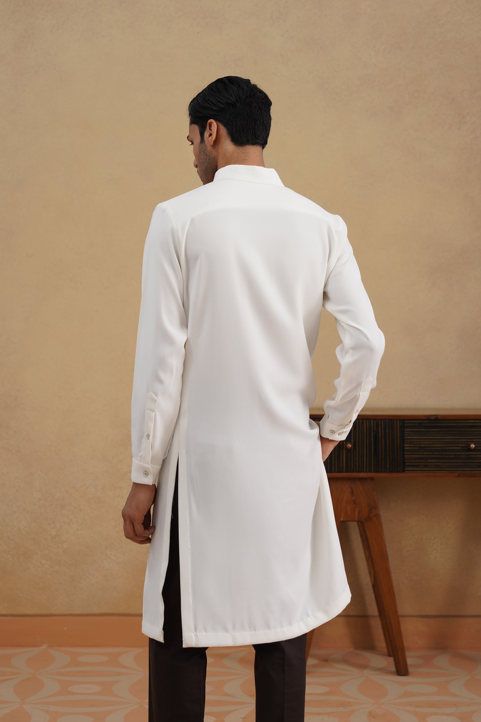 WHITE ODYSSEY KURTA