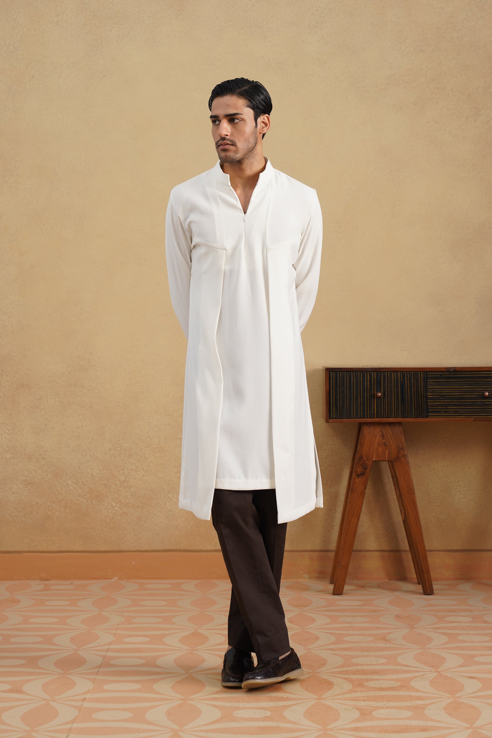 WHITE ODYSSEY KURTA