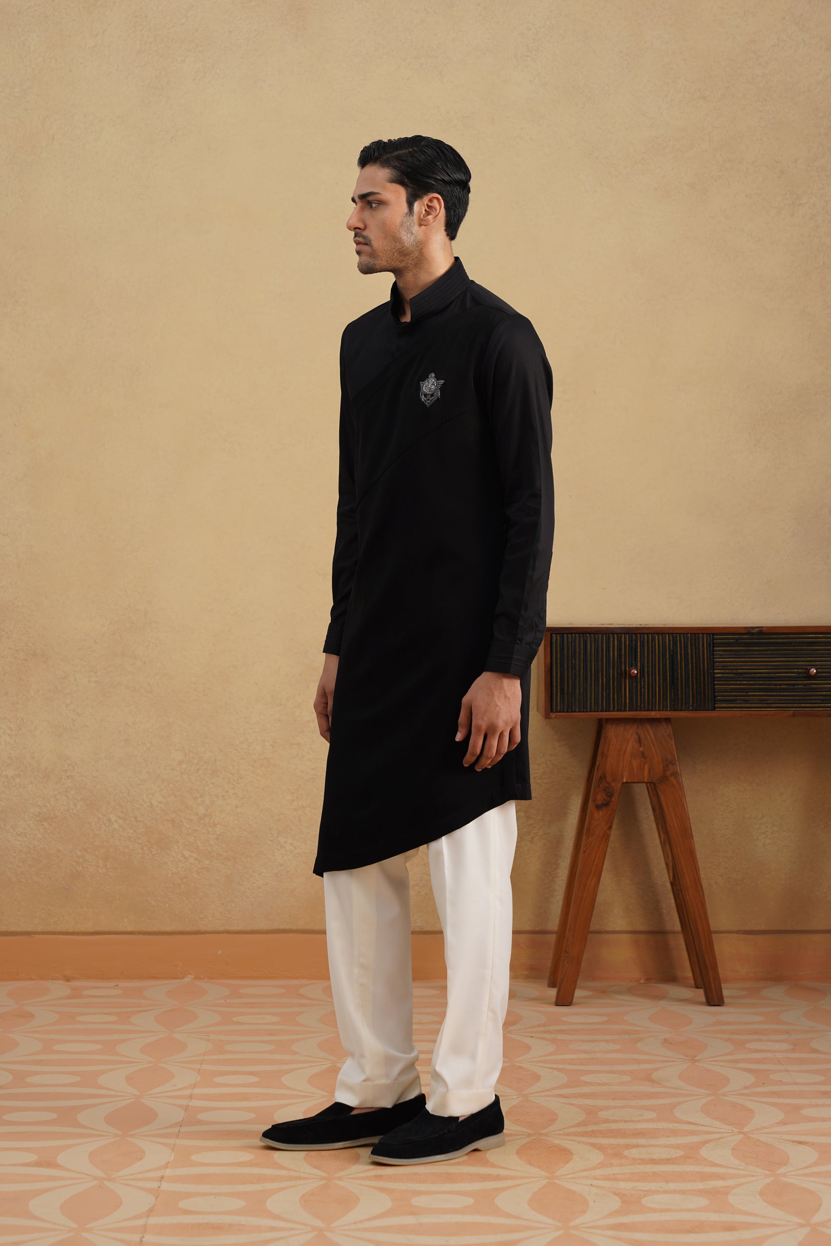 LUXE BLK KURTA