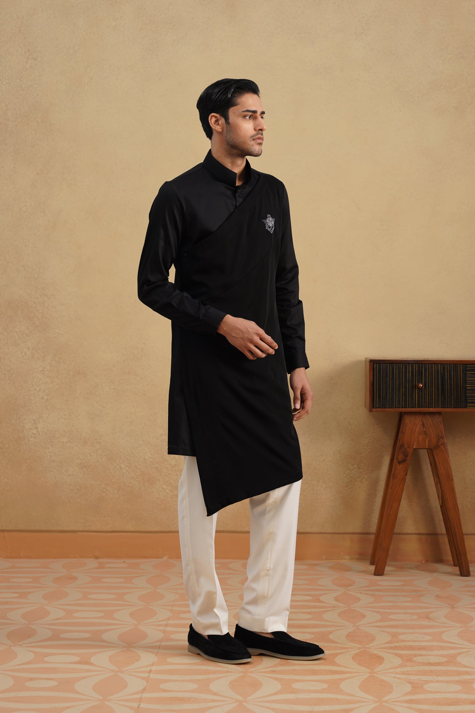 LUXE BLK KURTA