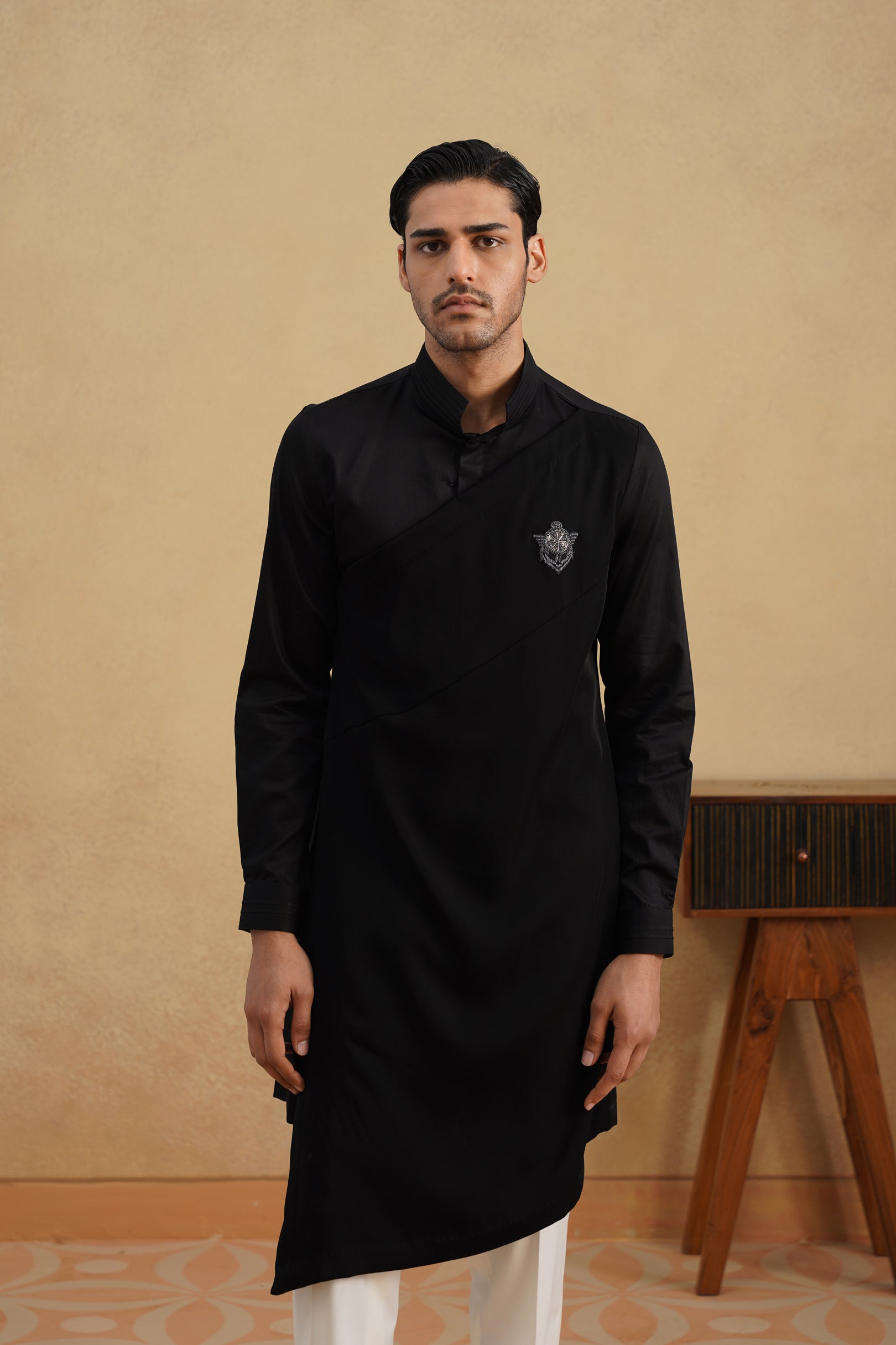 LUXE BLK KURTA