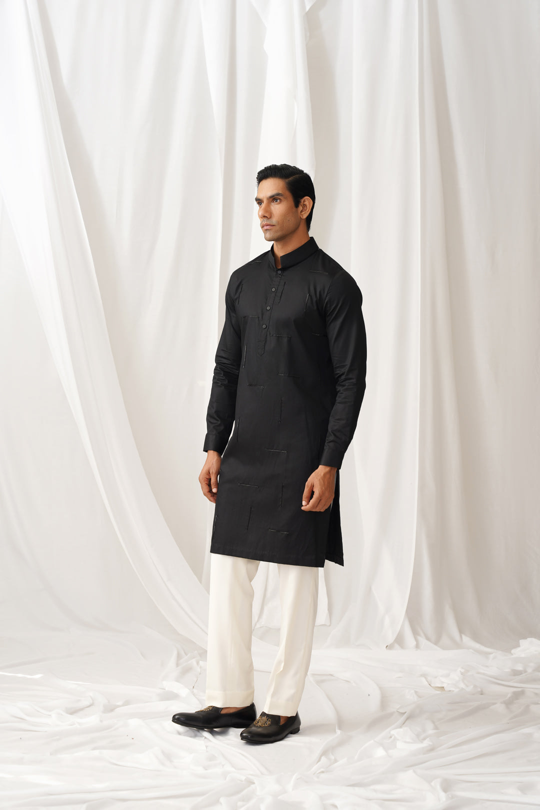 Maze Kurta in Black