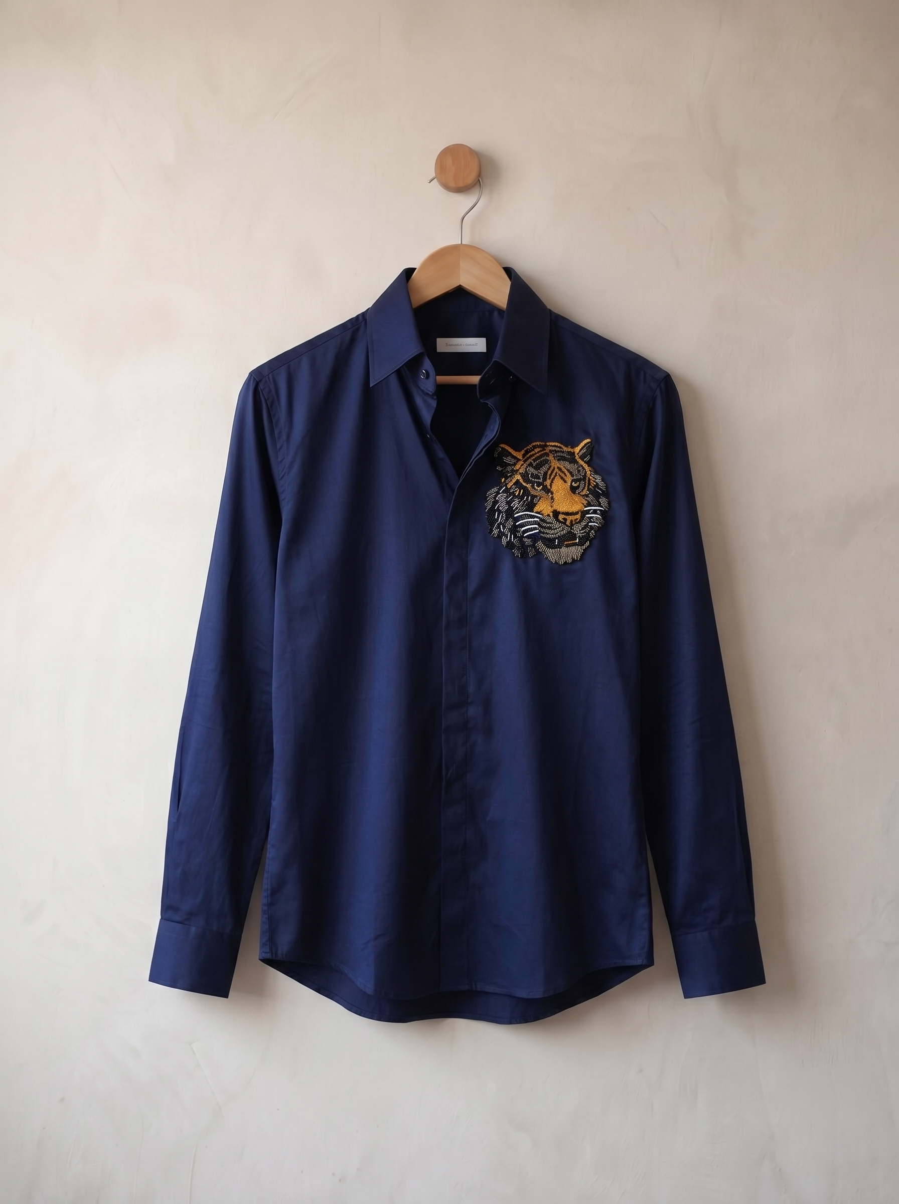 ROAR NAVY SHIRT