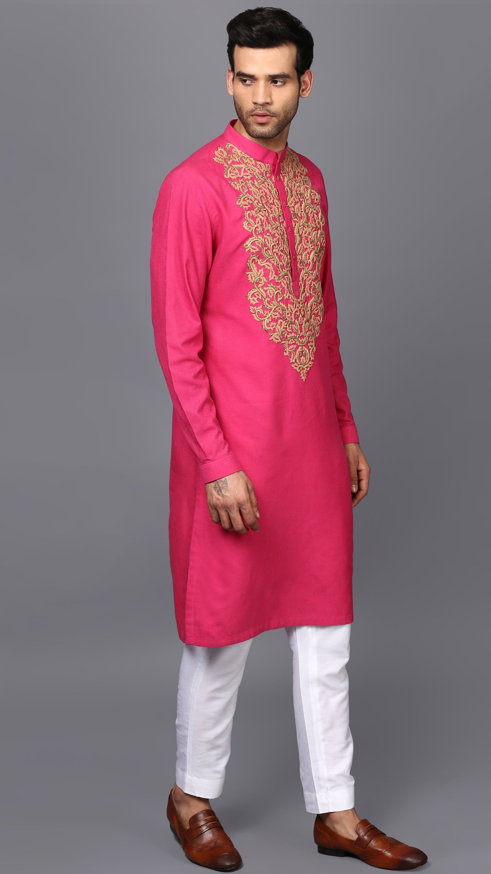 EMBROIDERED KURTA IN FUSHIA