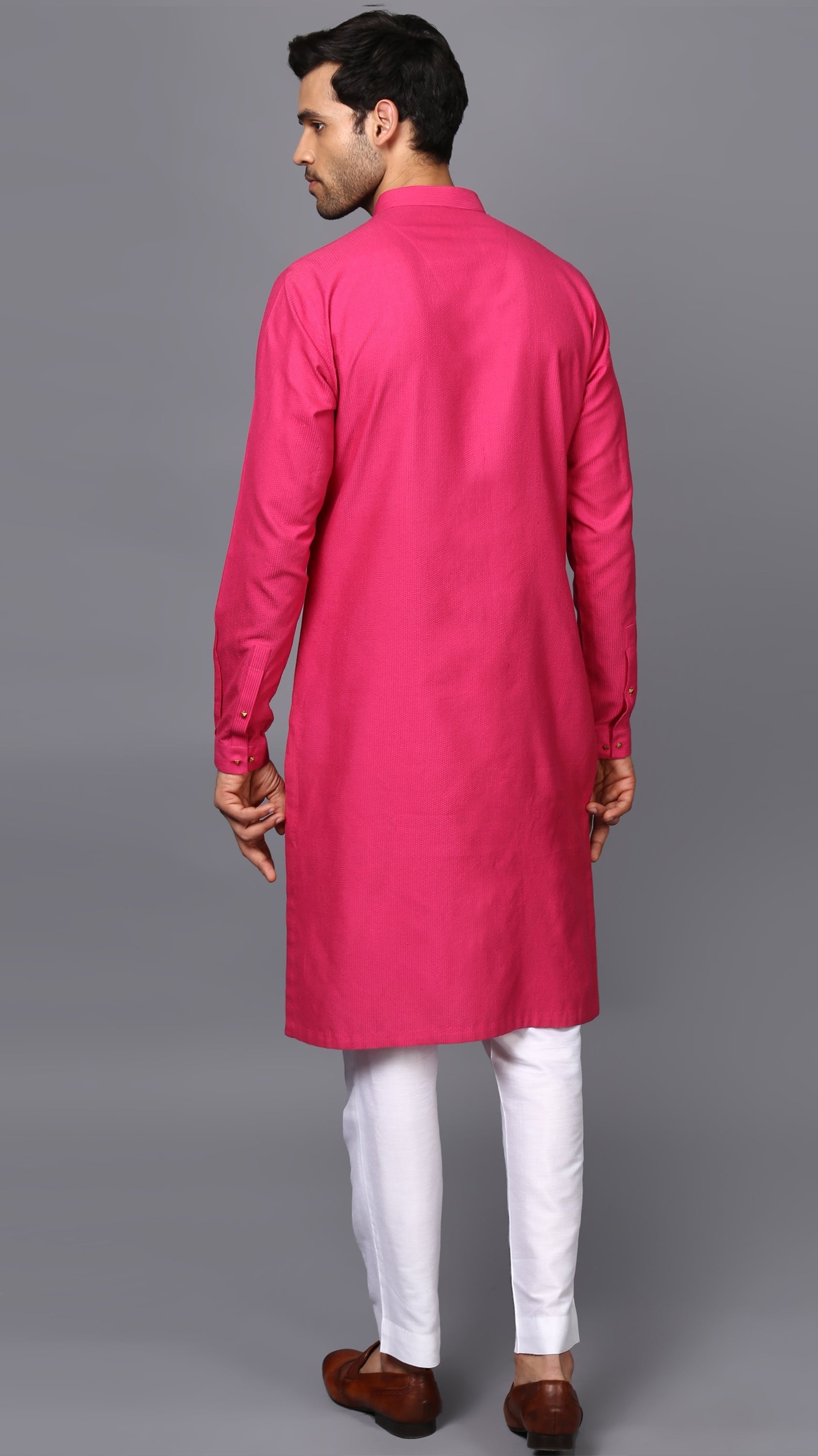 EMBROIDERED KURTA IN FUSHIA