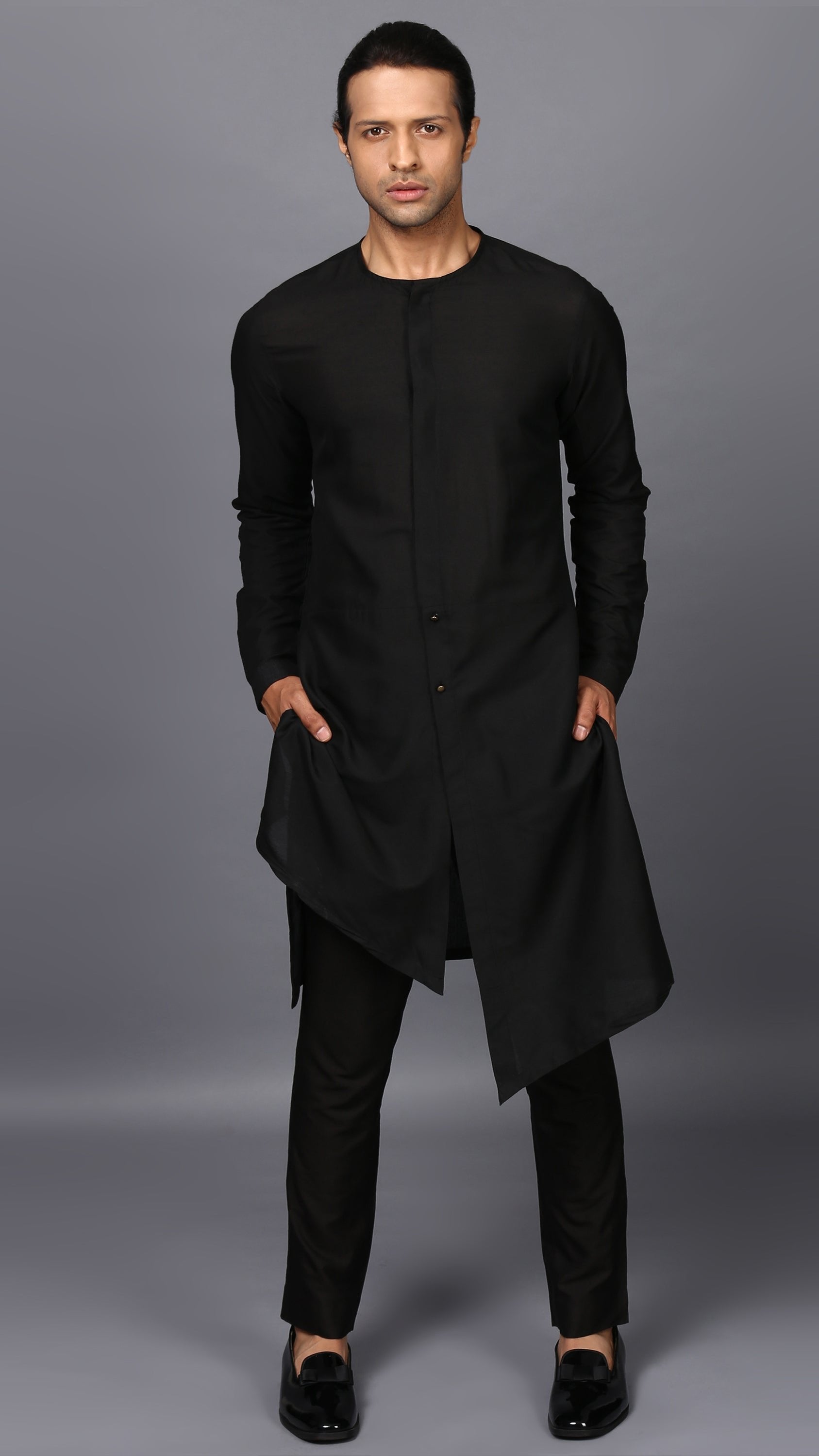 DECONSTRUCTED KURTA IN BLACK