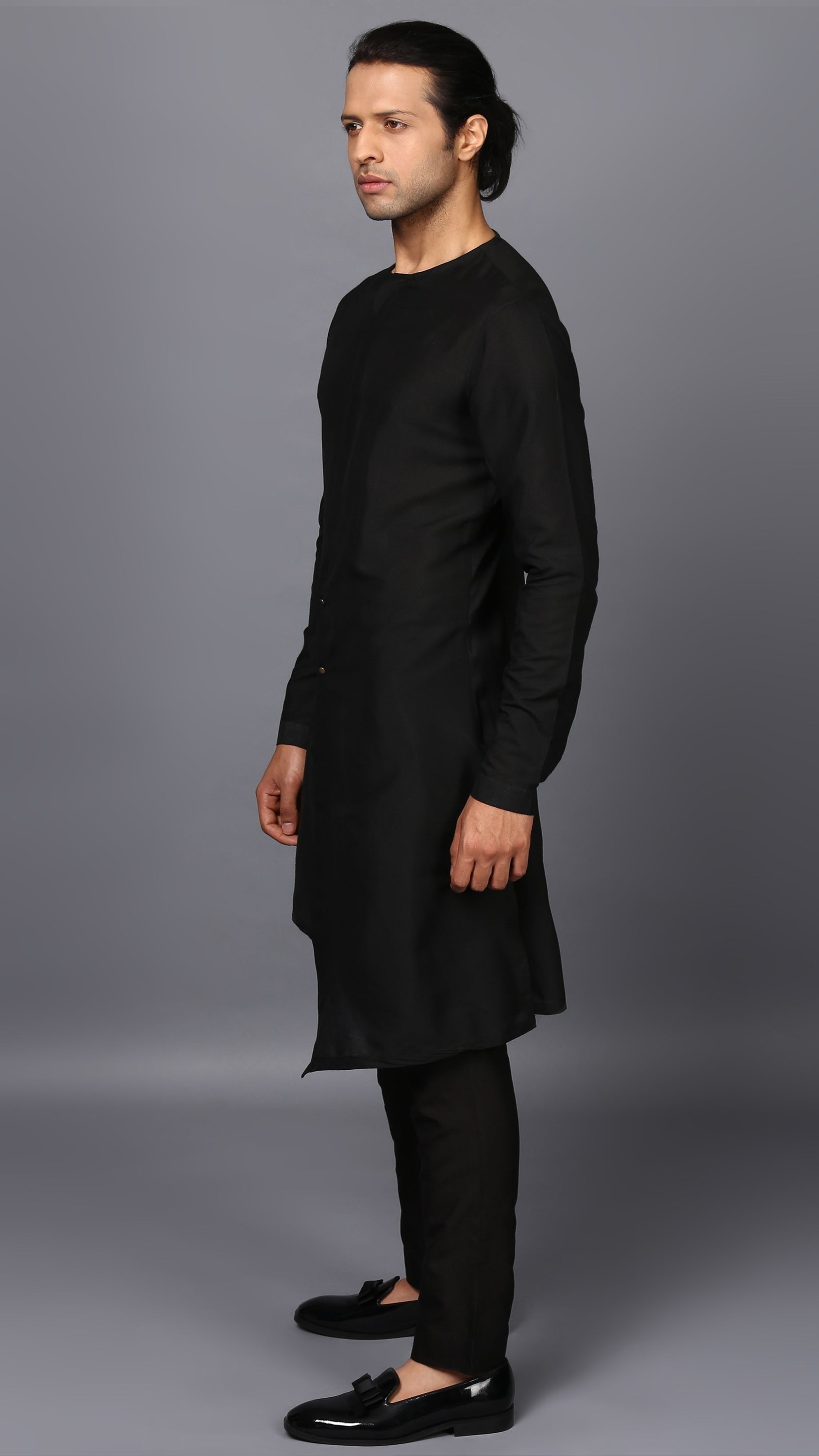 DECONSTRUCTED KURTA IN BLACK