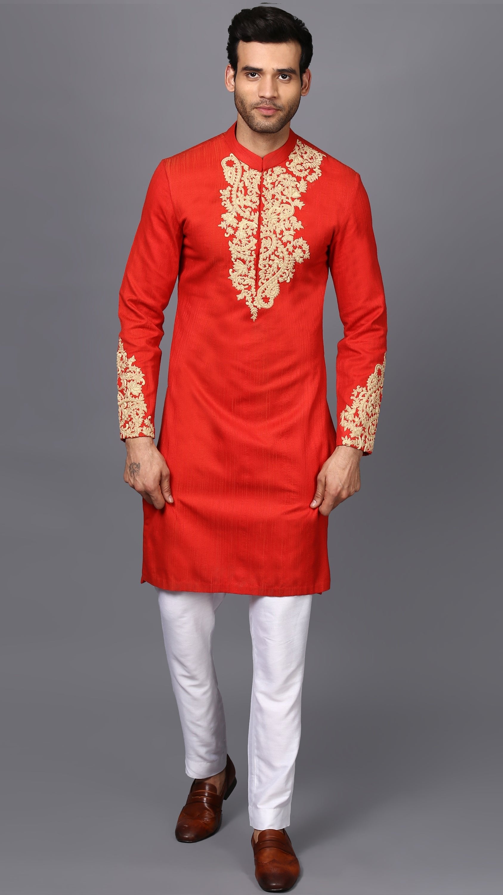 EMBRIODERED KURTA IN DEEP RED