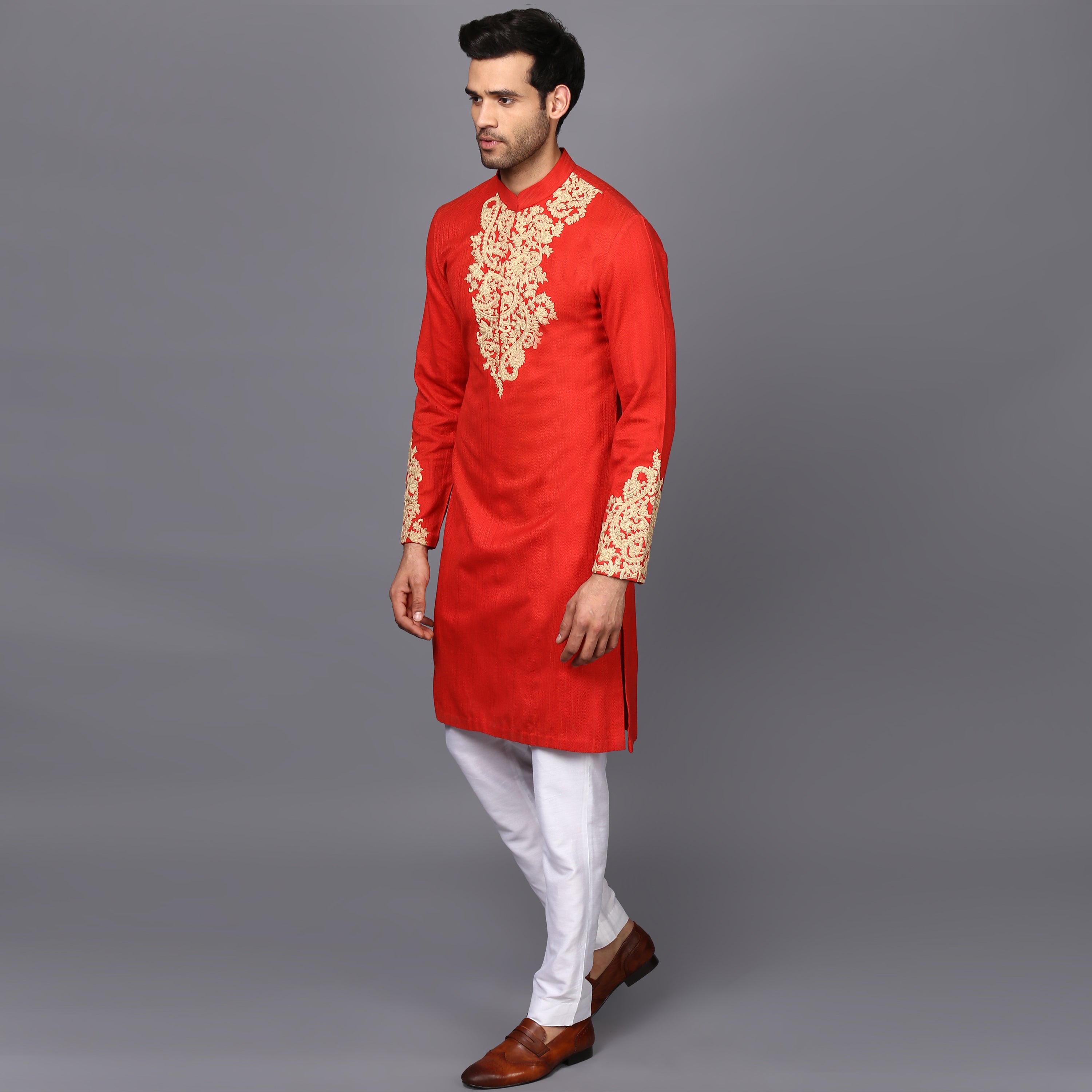 EMBRIODERED KURTA IN DEEP RED